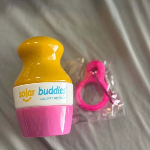 Yellow and Pink Sunscreen Applicator - Picture 1 of 13